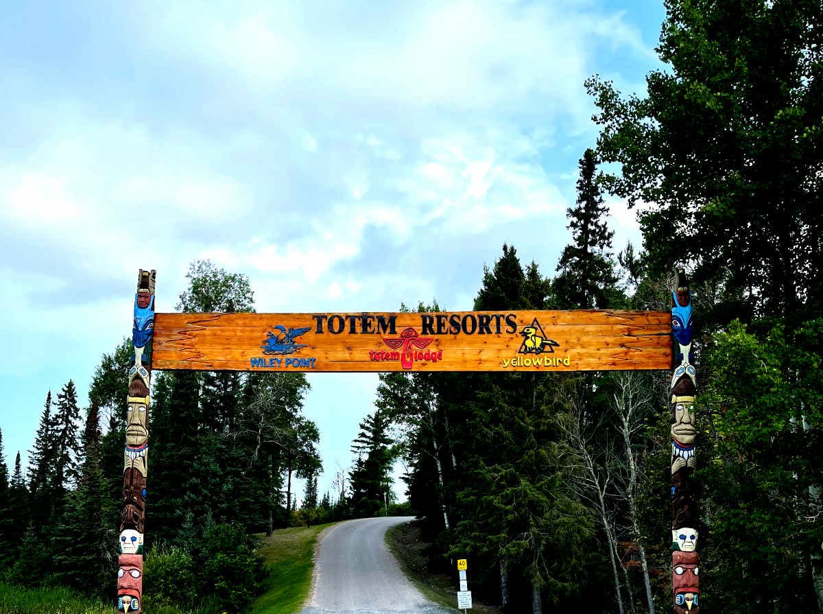 Totem resorts road sign