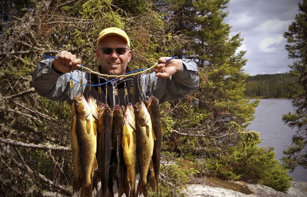 Exploring the delights of shore lunch walleye | World Class Fishing Resorts